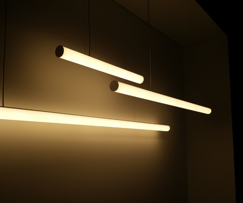 60mm Profiel van het de Dekkingsuitdrijving Opgeschorte Geleide Aluminium van PC het Melkachtige voor Plafondverlichting